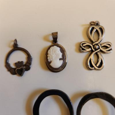 Sterling+(?) Jewelry Pieces