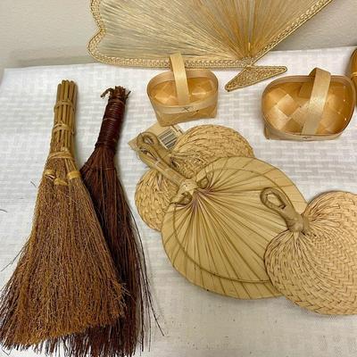 Rattan Lot - Fans, trays, boxes, basket