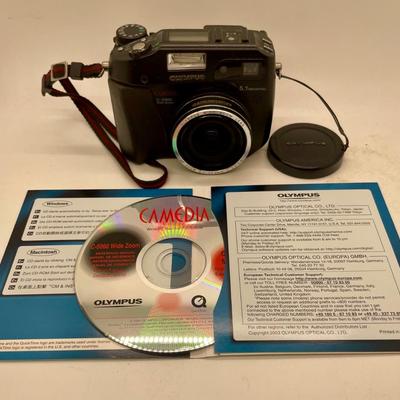 Olympus CAMEDIA C-5060 Wide Zoom 5.1MP Digital Camera