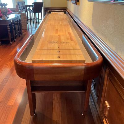 500 Large 19' Black River Shuffleboard Table with Accessories