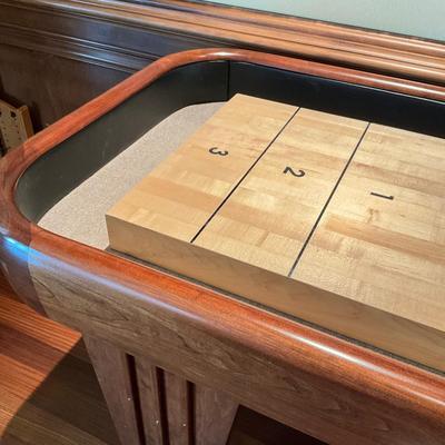 500 Large 19' Black River Shuffleboard Table with Accessories