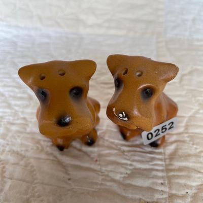 Puppy salt & pepper shakers