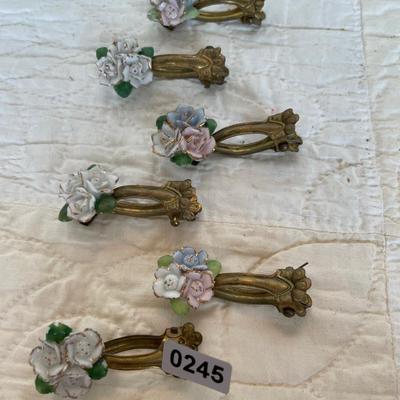 Japanese floral gold tone hair clips