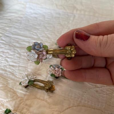 Japanese floral gold tone hair clips