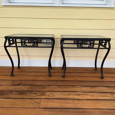 522 Pair of WOODARD Glass top Tables