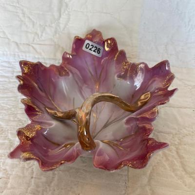 Gold trimmed leaf trinket tray