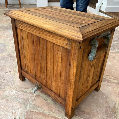 532 FRONTGATE Insulated Teak Cooler Box AS-IS