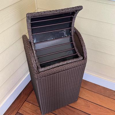 534 Brown Resin Wicker Trashcan with Liner