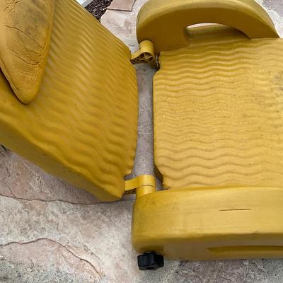 537 FRONTGATE Yellow Pool Float