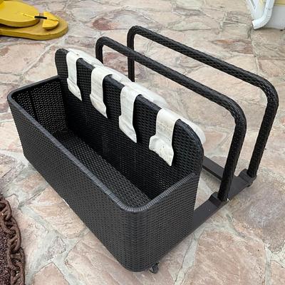 539 FRONTGATE Resin Wicker Pool Side Storage Basket