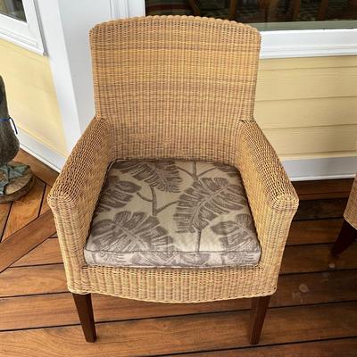 578 VENEMAN Wicker Resin Glasstop Table and 6 Chairs Set with Cushions