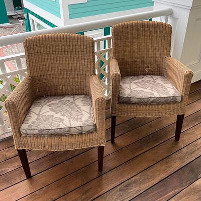 551 Pair of VENEMAN Wicker Resin Arm Chairs with Cushions