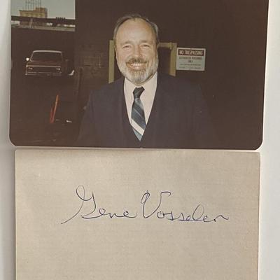 E. Gene Vosseler original signature with photo