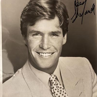 Shea Farrell signed photo