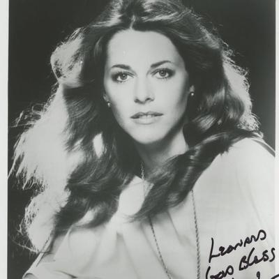 Lindsay Wagner signed photo