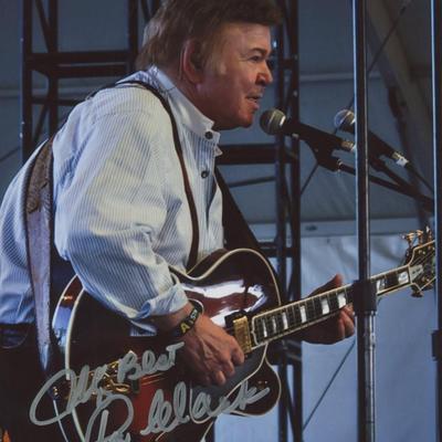 Roy Clark signed photo. GFA Authenticated