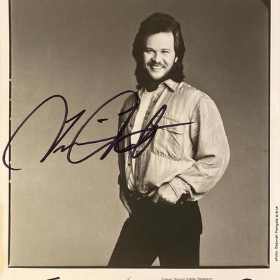 Travis Tritt signed photo
