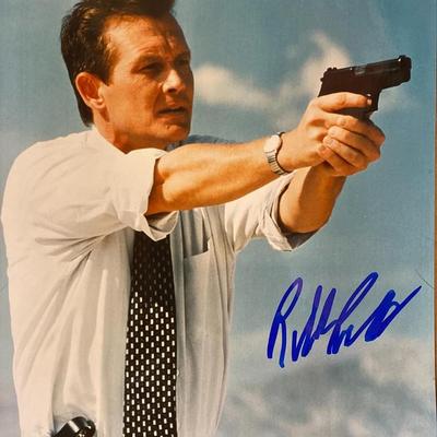 Robert Patrick signed photo