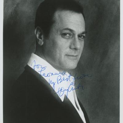 Tony Curtis signed photo