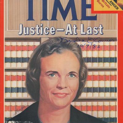 Supreme Court Justice Sandra O'Connor signed Time Magazine. GFA Authenticated