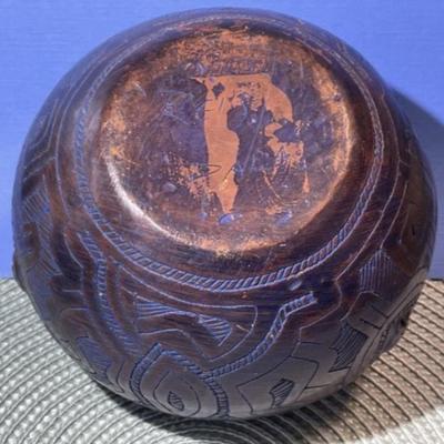 Vintage Scarce Brazil Signed Reis Para Frog Pottery Bowl 6" x 5" in VG Preowned Condition.