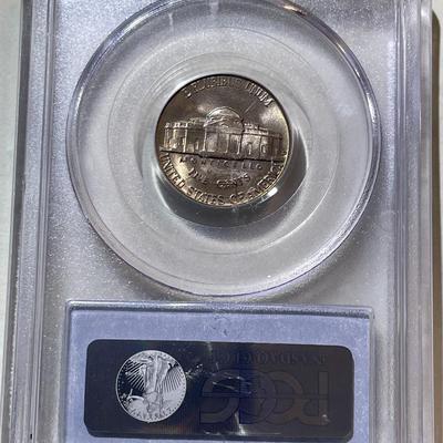 PCGS CERTIFIED 1942-D MS65 GOLDEN TONED JEFFERSON NICKEL AS PICTURED.
