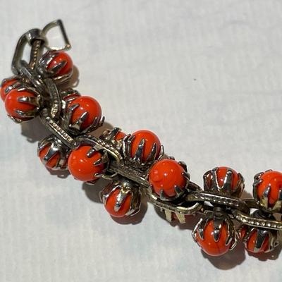 Vintage Coral Bead Bracelet 7" Preowned from an Estate as Pictured.
