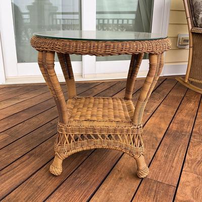 554 Resin Wicker Glass top End Table