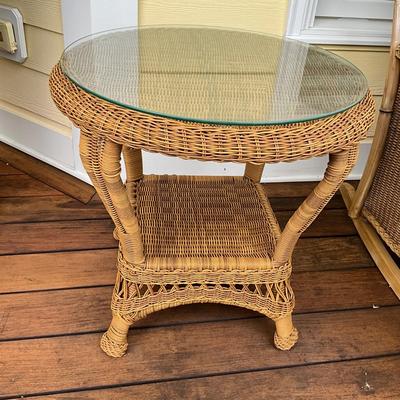 554 Resin Wicker Glass top End Table