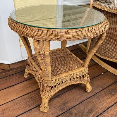 554 Resin Wicker Glass top End Table