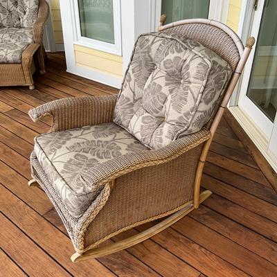 555 Lloyd Flanders Large Wicker Rocking Chair with Cushion AS-IS