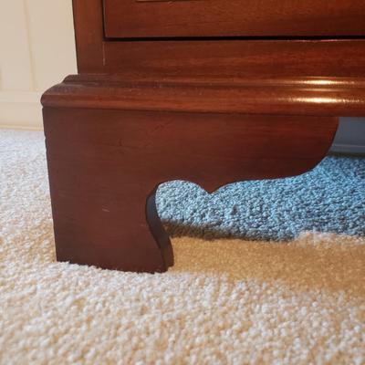 White of Mebane Inlay Night Table (3UL-KD)