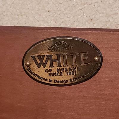 White of Mebane Inlay Night Table (3UL-KD)