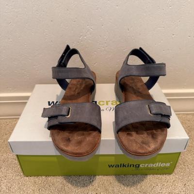 Women’s Leather Sandals - Size 6-6.5 (3PC-DZ)