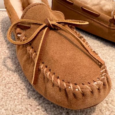 Women’s Yodelers, Minnetonka, and More Shoes - Sizes 6.5-7 (3PC-DZ)