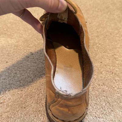 Women’s Yodelers, Minnetonka, and More Shoes - Sizes 6.5-7 (3PC-DZ)