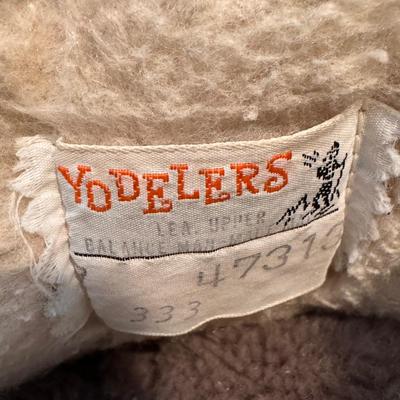 Women’s Yodelers, Minnetonka, and More Shoes - Sizes 6.5-7 (3PC-DZ)