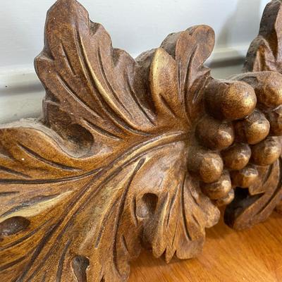 Hand-Painted Grape Vine Wall Plaque Decor