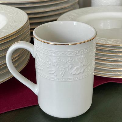 Libbey Holly Leaf Christmas Dishes