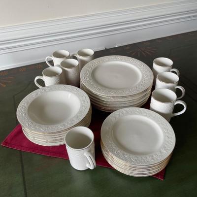 Libbey Holly Leaf Christmas Dishes