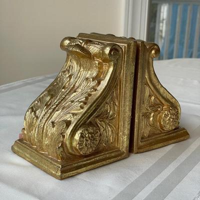 1995 CBK Ltd., LLC Gold-Tone Book Ends