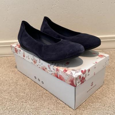 Shaina Gold, Born, Sabrinas, and Other Women’s Flats - Sizes 6-7 (3PC-DZ)