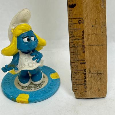 Smurfette on Casino Chip