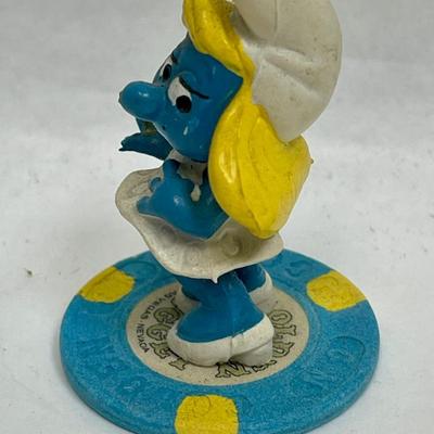Smurfette on Casino Chip