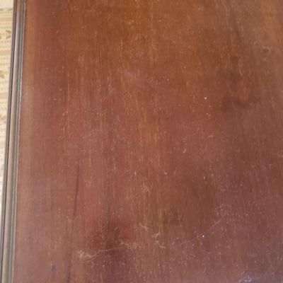 Three Drawer Vanity with Stool (3UB-KD)