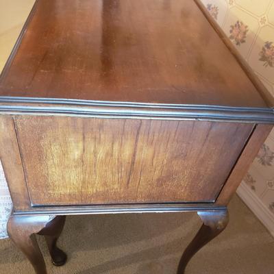 Three Drawer Vanity with Stool (3UB-KD)