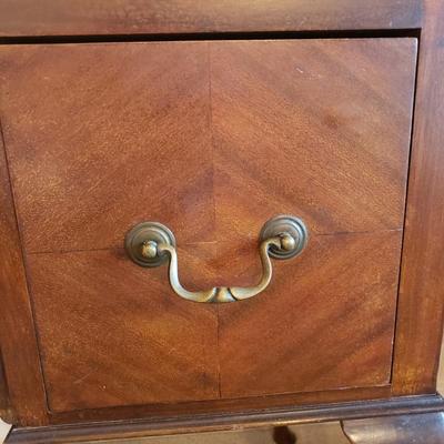 Three Drawer Vanity with Stool (3UB-KD)
