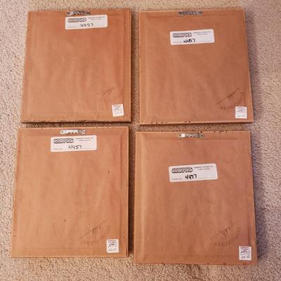 Four Floral Prints in Gold Leaf Frames (3UB-KD)