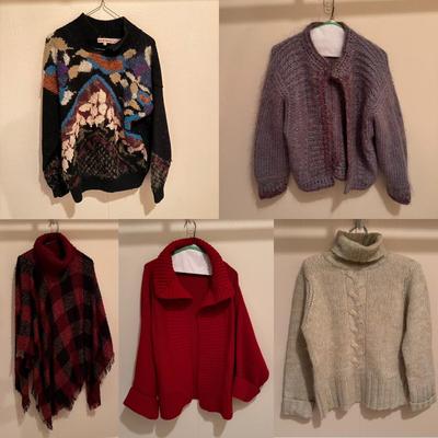 Eddie Bauer, Bloomingdale’s, Lauren Hansen, and Other Women’s Sweaters - Sizes S-M (3PC-DZ)