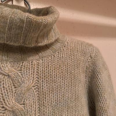 Eddie Bauer, Bloomingdale’s, Lauren Hansen, and Other Women’s Sweaters - Sizes S-M (3PC-DZ)